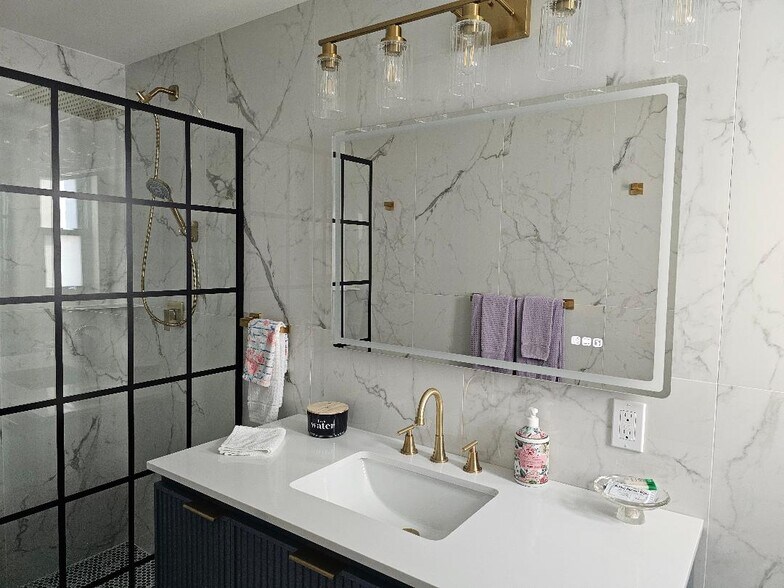 More Photos Of 125 110th Ave, Treasure Island Apartments For Sale