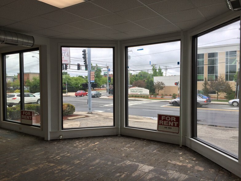 More Photos Of 259 Main St, Nashua Freestanding For Lease