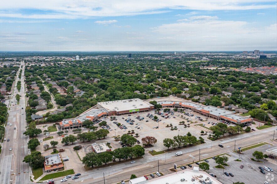 More Photos Of 3000 Custer Rd, Plano General Retail For Lease