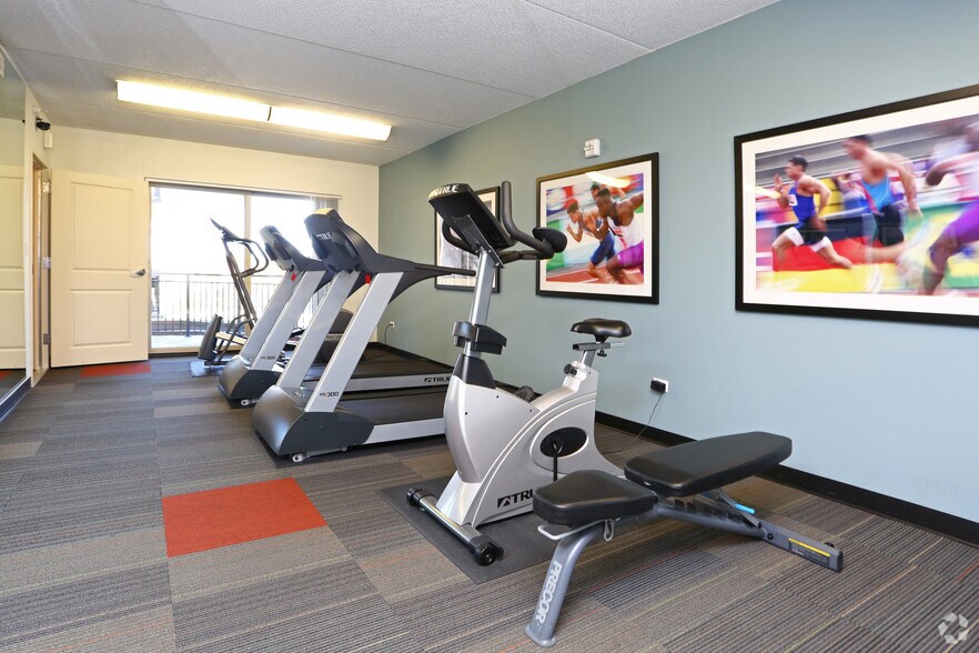 More Photos Of 1255 Town Center Rd, Vernon Hills Apartments For Lease