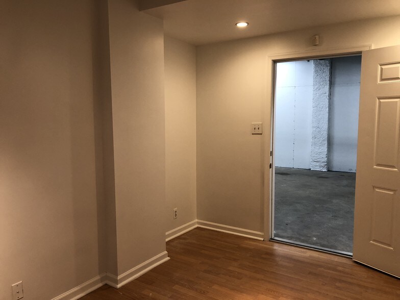 More Photos Of 18 W Winona Ave, Norwood Light Distribution For Sale