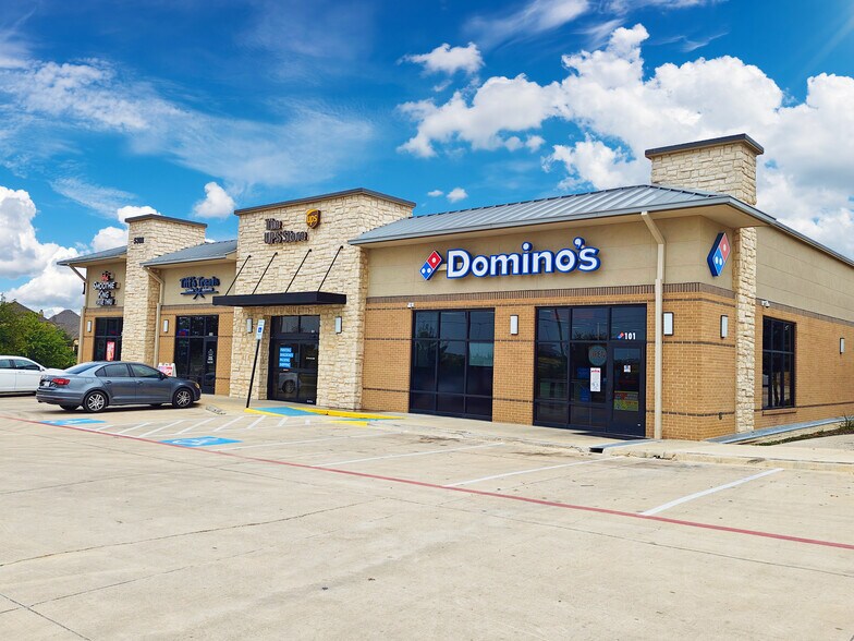 More Photos Of 5309 McPherson Blvd, Fort Worth General Retail For Lease
