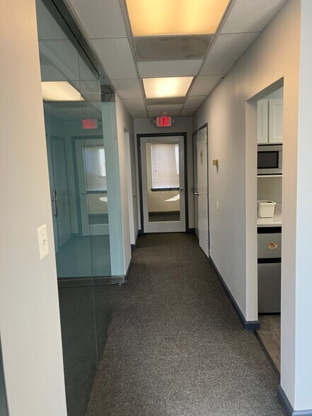 More Photos Of 7201-7211 Hanover Pky, Greenbelt Unknown For Lease