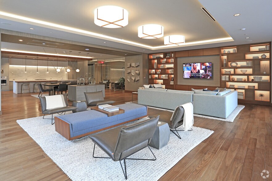 More Photos Of 365 Nicollet Mall, Minneapolis Apartments For Sale