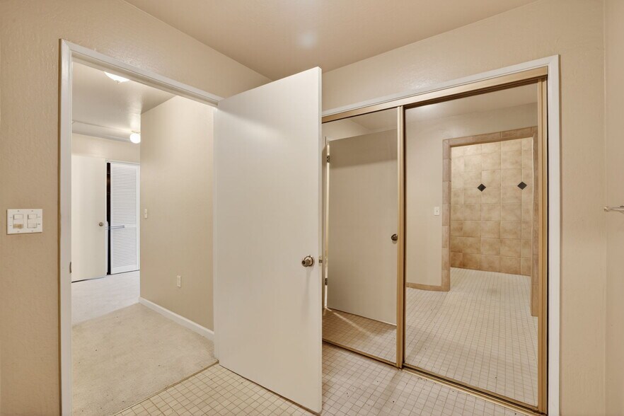 More Photos Of 120-124 J St, Sacramento Storefront Retail Residential For Sale