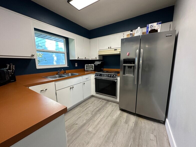 More Photos Of 11820 Turkey Creek Blvd, Alachua Office For Sale