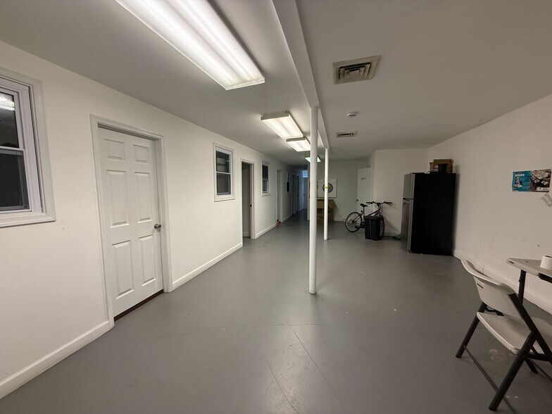 More Photos Of 12051-12083 Tech Rd, Silver Spring Light Manufacturing For Lease