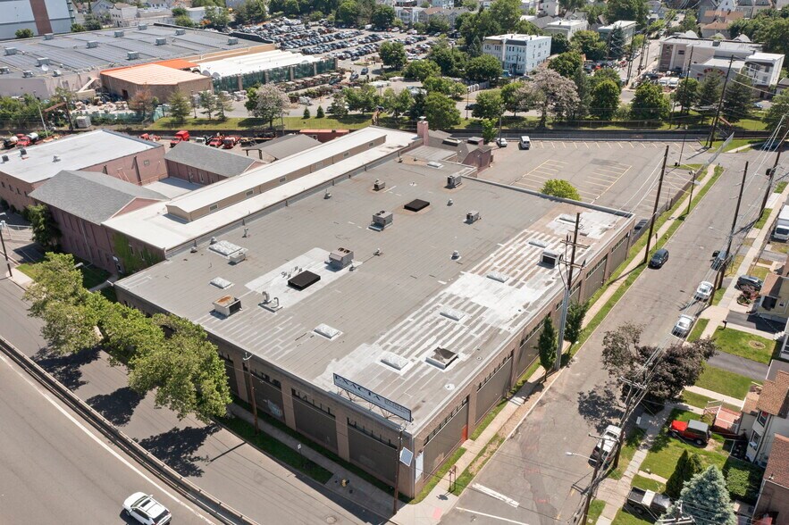 More Photos Of 100-118 John F Kennedy Dr N, Bloomfield Warehouse For Sale