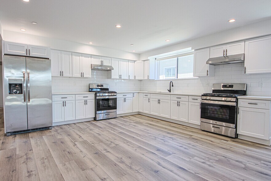 More Photos Of , Los Angeles Multifamily For Sale