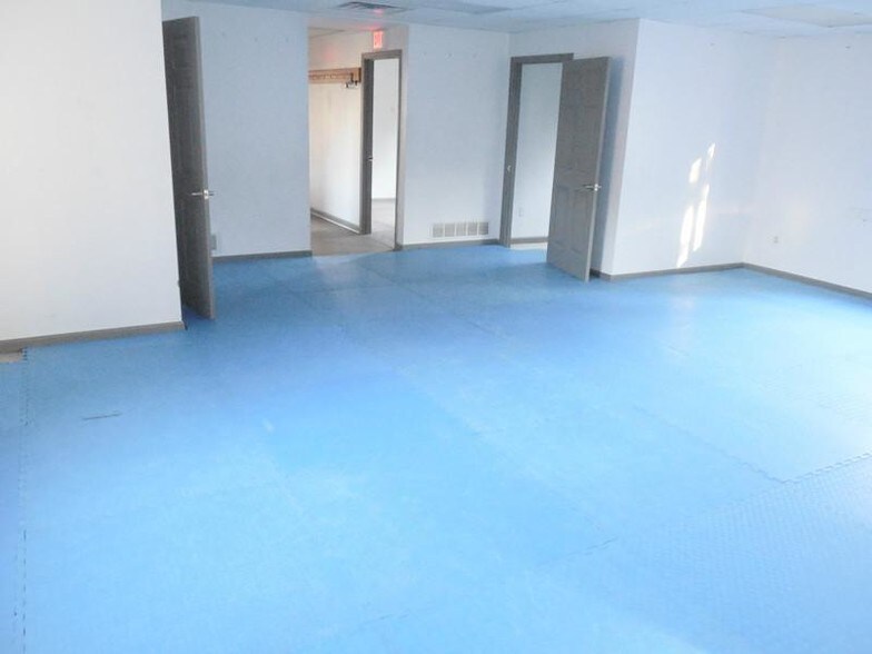 More Photos Of 700-710 Lebanon Rd, West Mifflin Warehouse For Sale