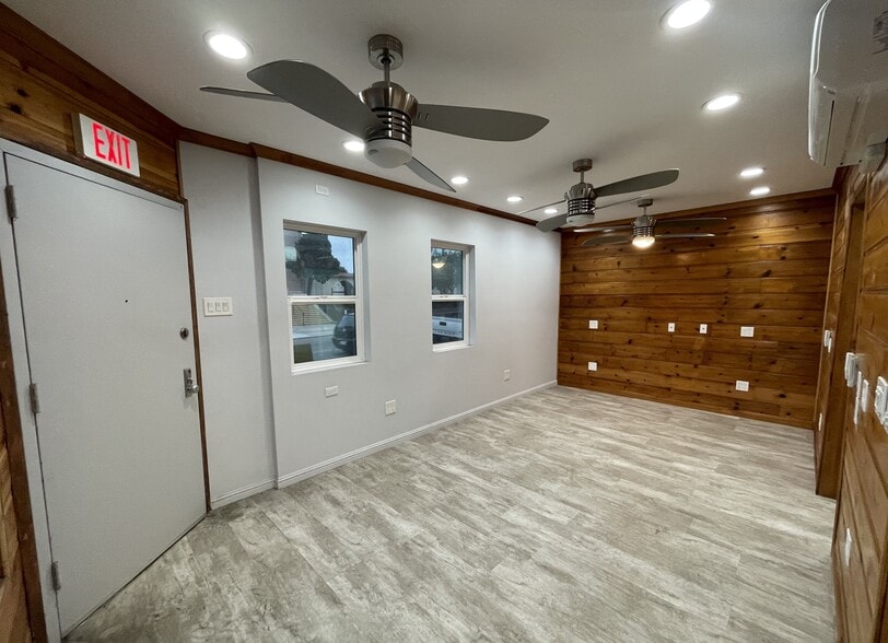 More Photos Of 3193 Imperial Ave, San Diego Freestanding For Sale