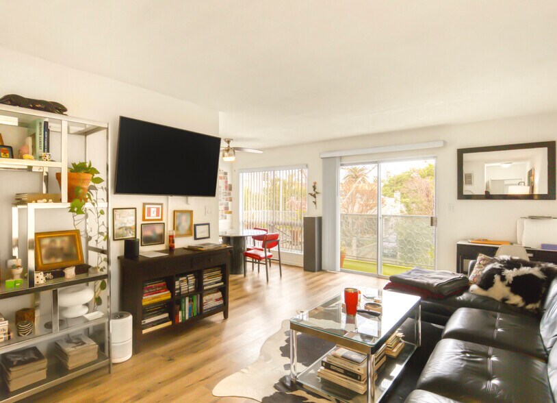 More Photos Of 1027 N Ogden Dr, Los Angeles Apartments For Sale