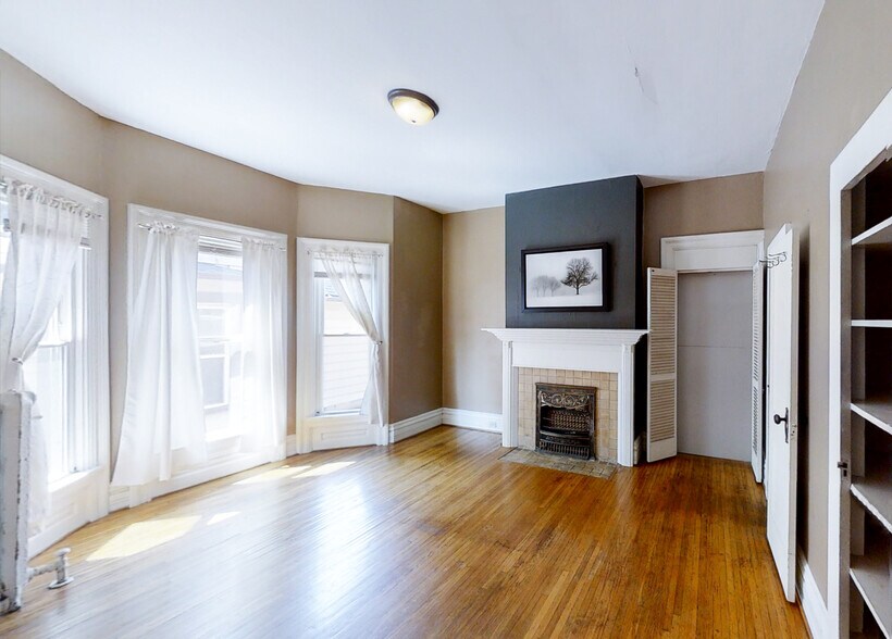 More Photos Of 342-344 W 9th St, Erie Apartments For Sale