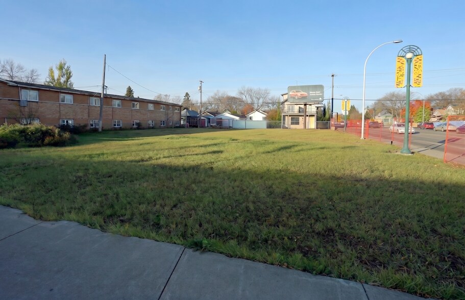 Primary Photo Of 11042 124th St NW, Edmonton Land For Lease