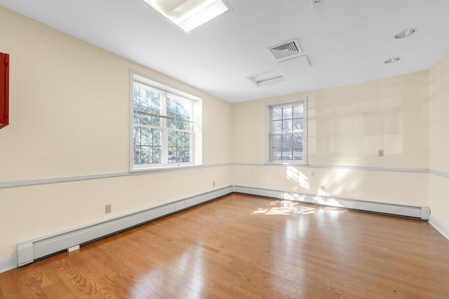 More Photos Of 36 Bergen St, Hackensack Loft Creative Space For Sale