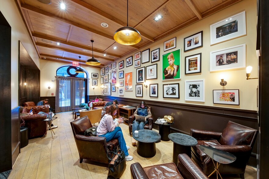 More Photos Of 34 E 32nd St, New York Hotel For Sale