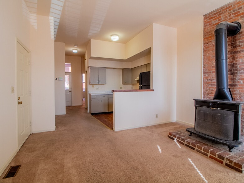 More Photos Of 1911 S 11th St, Saint Louis Apartments For Sale