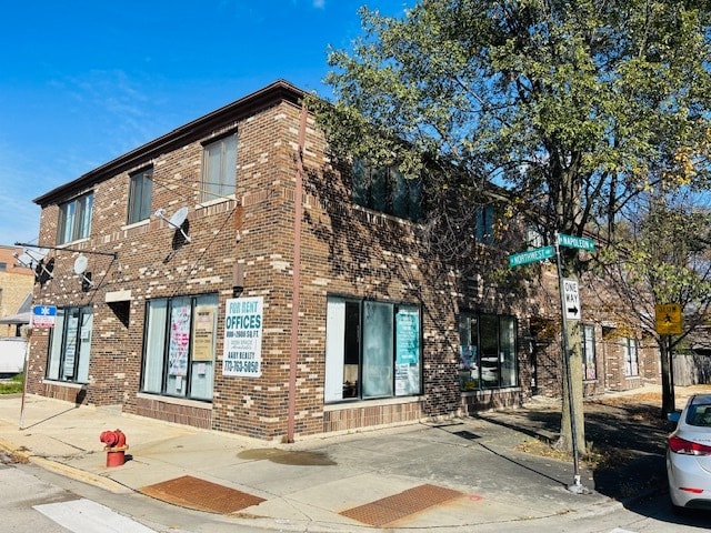 More Photos Of 5801 Northwest Hwy, Chicago Office For Sale