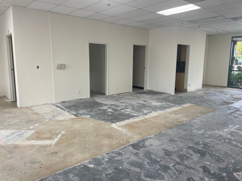 More Photos Of 2001 40th Ave, Capitola General Retail For Lease