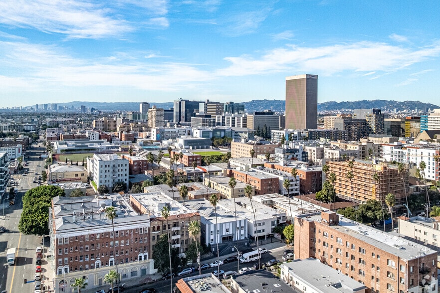 More Photos Of 747 S New Hampshire Ave, Los Angeles Apartments For Sale