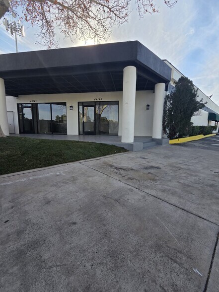 More Photos Of 44143-44147 20th St W, Lancaster Medical For Sale