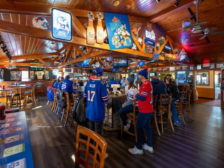 More Photos Of 4300 Abbott Rd, Orchard Park Restaurant For Sale