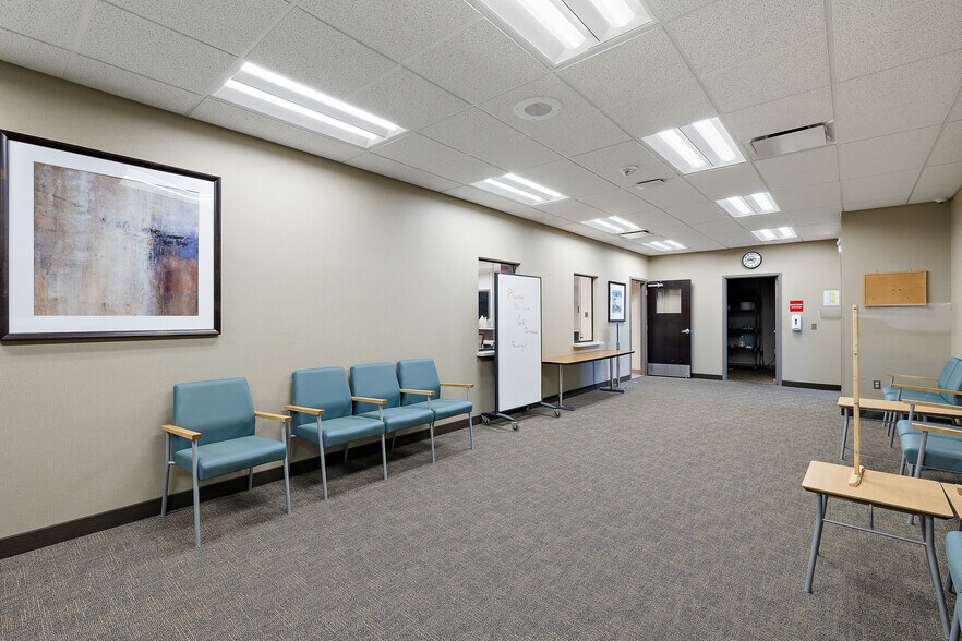 More Photos Of 34375 S Gratiot Ave, Clinton Township Office For Sale