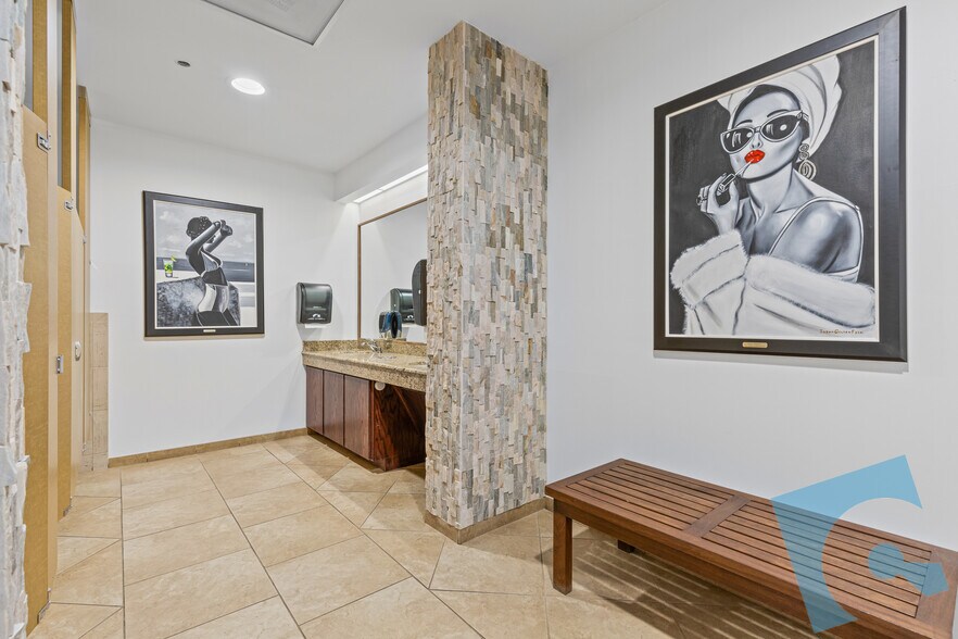 More Photos Of 1301 Municipal Way, Grapevine Office For Lease