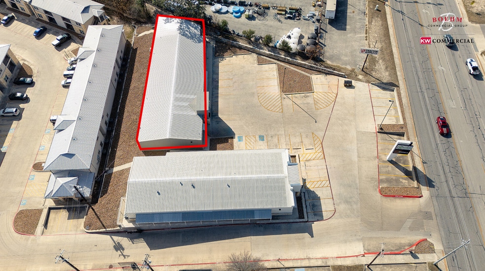 More Photos Of 1405 Sidney Baker St, Kerrville Office For Lease