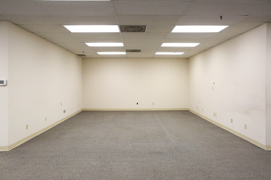 More Photos Of 626 Minnesota Ave, Kansas City Office For Lease