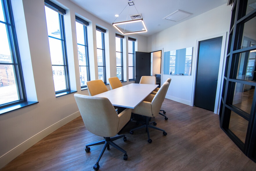 More Photos Of 25 Maplewood Ave, Portsmouth Office Residential For Sale