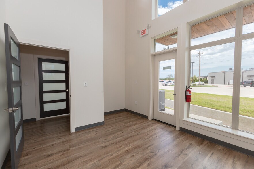 More Photos Of 1645 Greens Prairie Rd W, College Station Office For Lease