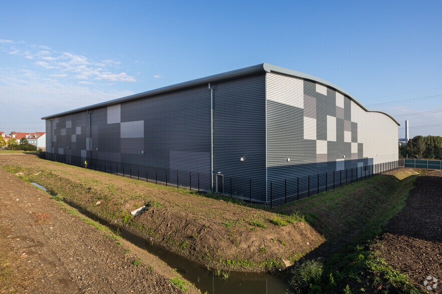 Rennie Dr, Dartford, KEN Industrial For Lease