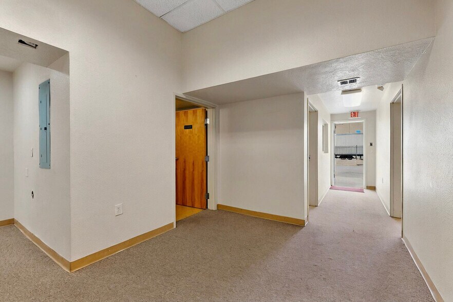 More Photos Of 7900 Lorraine Ct NE, Albuquerque Industrial For Sale