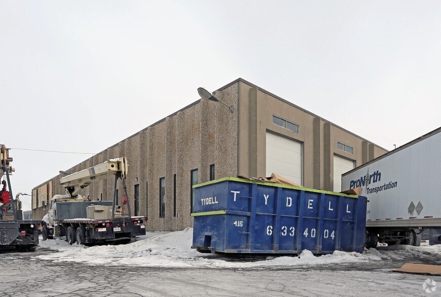 More Photos Of 120 Norfinch Dr, Toronto Manufacturing For Sale