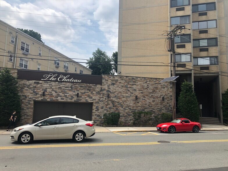 More Photos Of 555 Gorge Rd, Cliffside Park Apartments For Lease