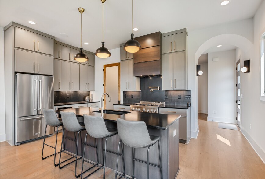 More Photos Of 2118 C-D Cliff dr, Nashville Apartments For Sale