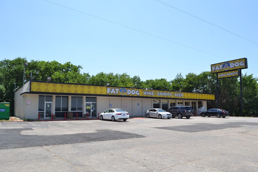 More Photos Of 1604 W Northwest Hwy, Dallas Convenience Store For Sale