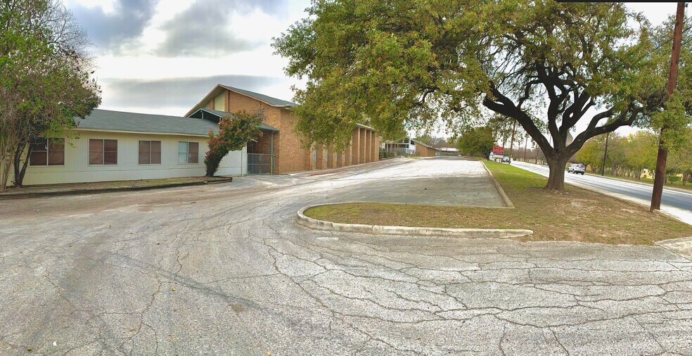 More Photos Of 5703 Blanco Rd, San Antonio Schools For Sale