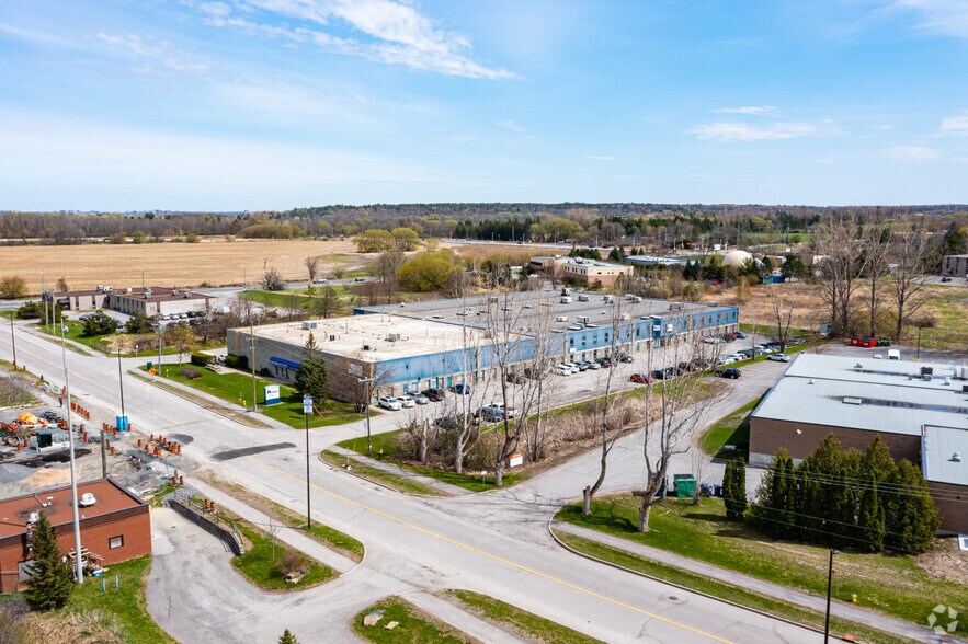 More Photos Of 302 Legget Dr, Ottawa Warehouse For Lease