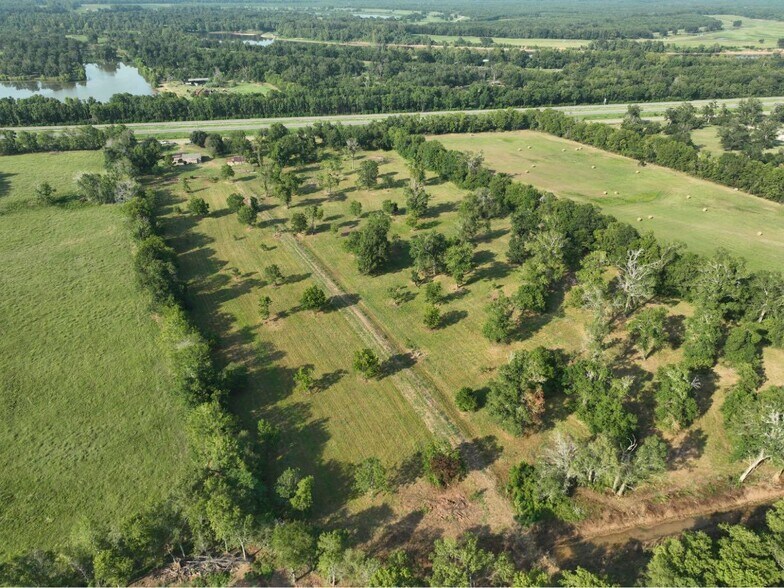 More Photos Of 7751 Highway 1, Boyce Light Manufacturing For Sale