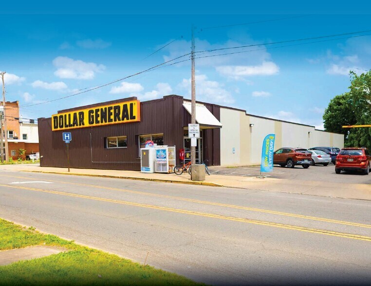 Primary Photo Of 17 S Gamble St, Shelby Freestanding For Sale