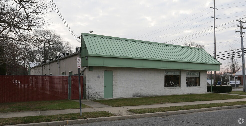 More Photos Of 161 Long Island Ave, Holtsville Freestanding For Sale