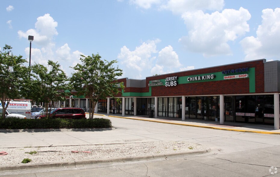 More Photos Of 4941 E Busch Blvd, Tampa Storefront For Lease