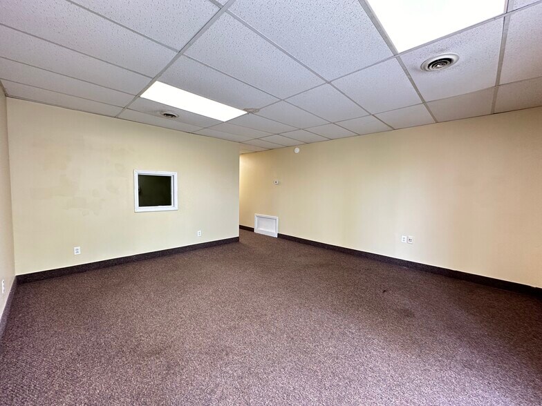 More Photos Of 1001 S 1st St, Fulton Apartments For Lease