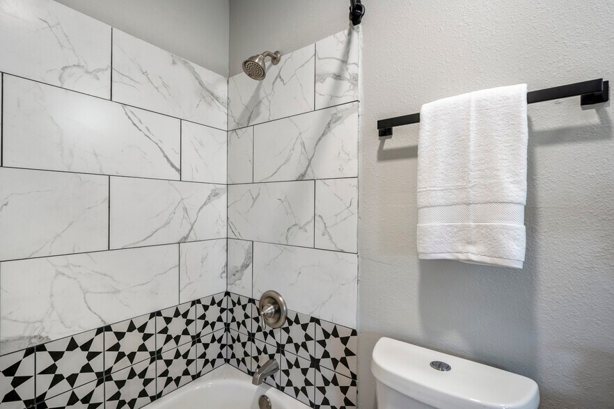 More Photos Of , Houston Multifamily For Sale