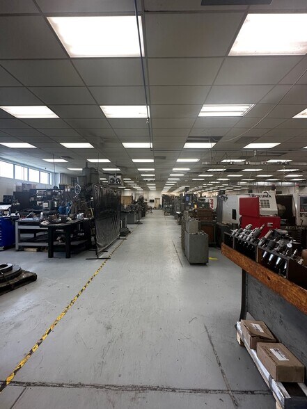More Photos Of 10 Sparks St, Plainville Manufacturing For Sale