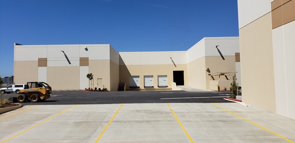 Primary Photo Of 10620 Hickson St, El Monte Warehouse For Lease