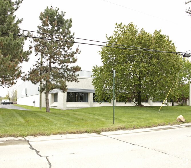 More Photos Of 1950 Austin Dr, Troy Warehouse For Sale