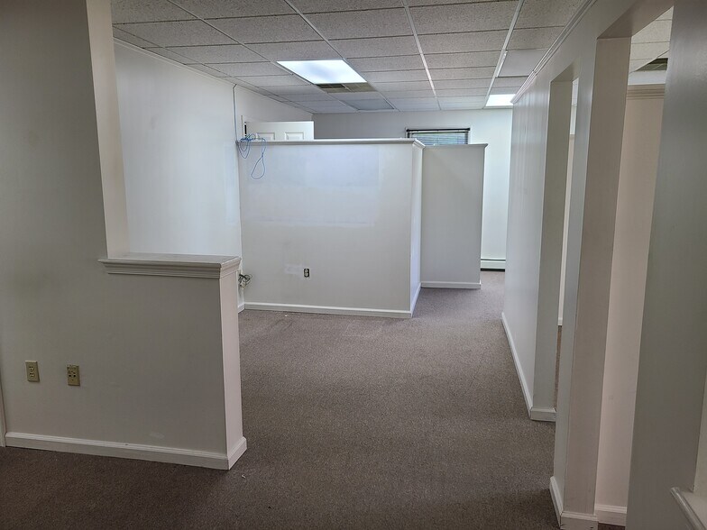 More Photos Of 349 York Rd, Willow Grove Medical For Lease
